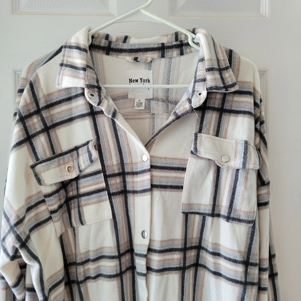 Fleece Flannel Top - Picture 3 of 4